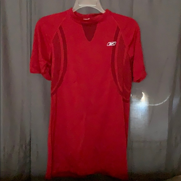 Boys workout shirt - Picture 1 of 3